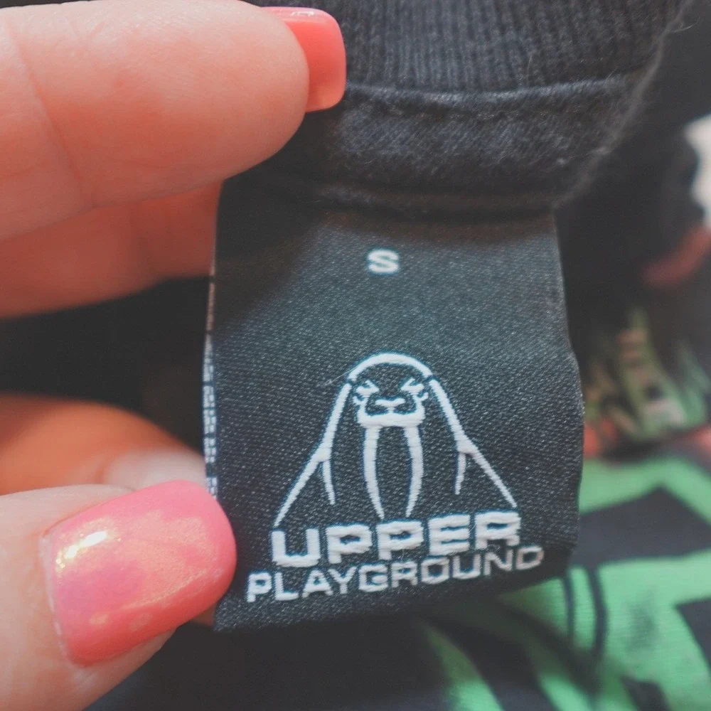 Upper Playground Walrus Monster T-Shirt Size Small‎ Y2K Streetwear Skate Grunge